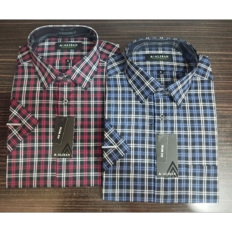 Alisan Kemeja Motif Kotak Lengan Pendek