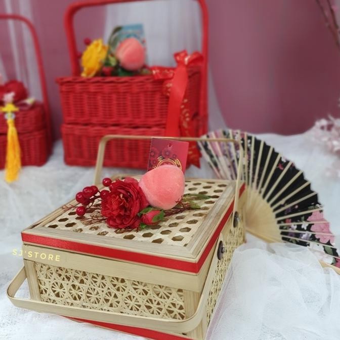 

Box Hampers Imlek Kue Chinese New Year 2021