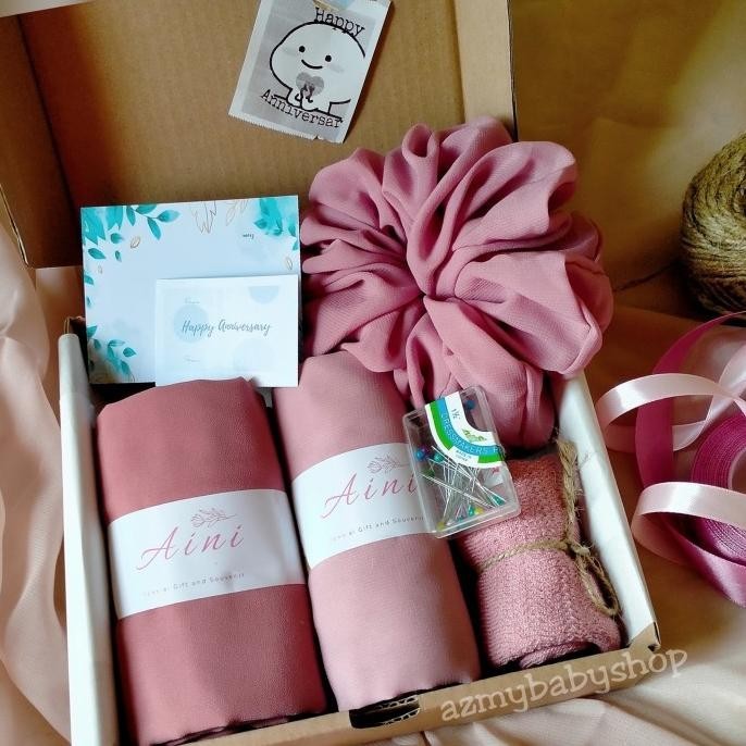 

Hampers Gift Box Kado Hadiah (Paket 5)