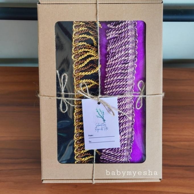 

Hampers Set Sajadah Velvet Couple Travel Premium Tassel Gift Box Card