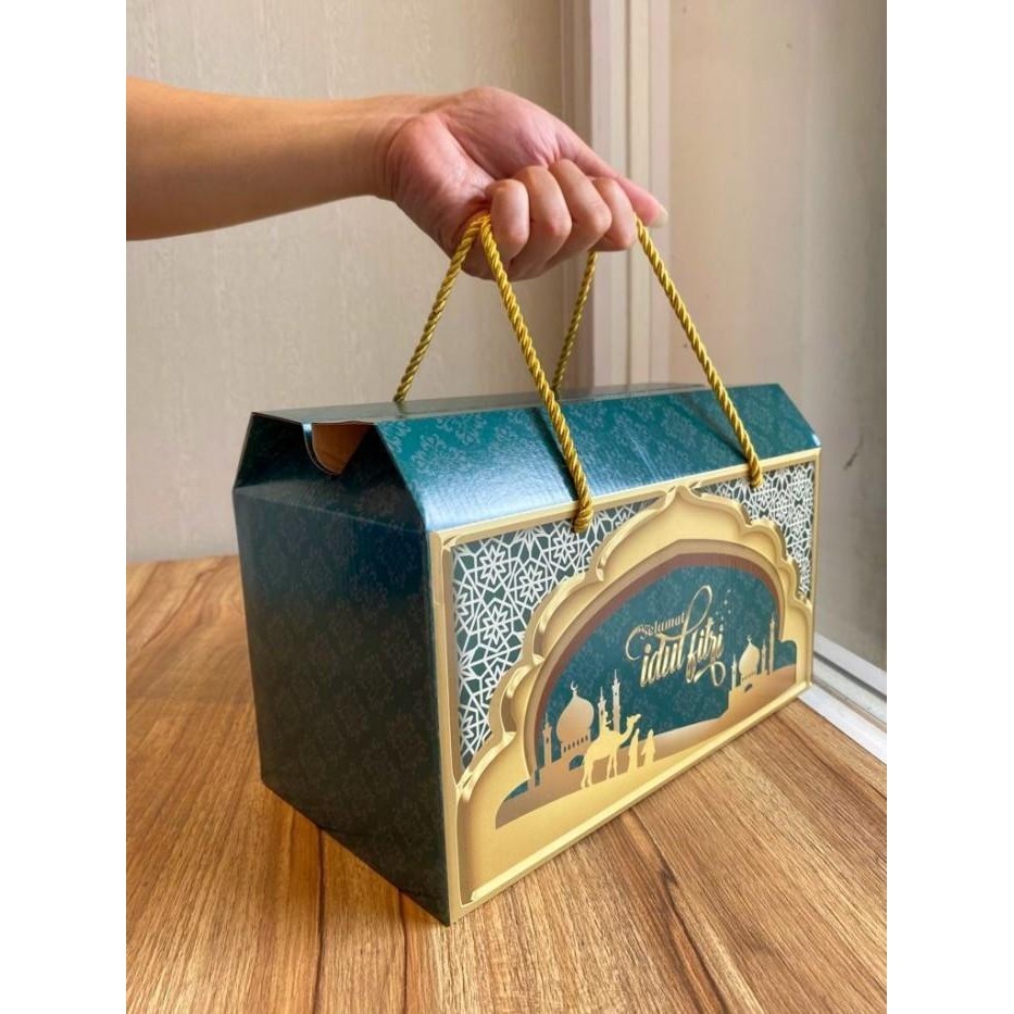 

Box Lebaran Isi 4 Toples 500 Gr Kardus Kue Kering Hampers Idul Fitri 061