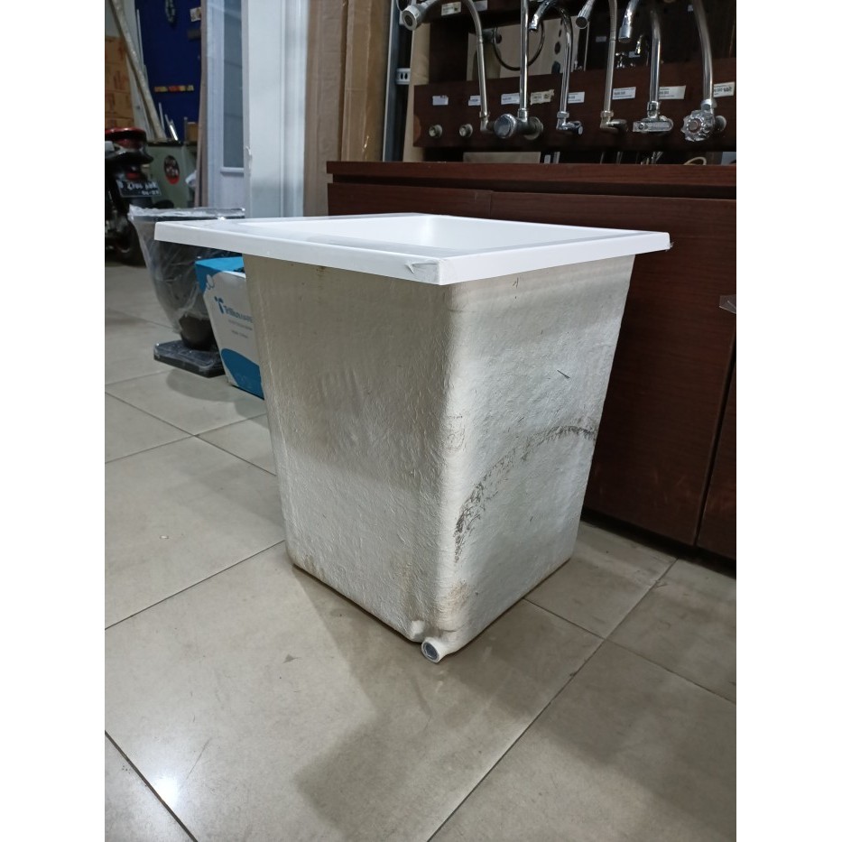 Bak Air Kamar Mandi Kotak 125 Liter