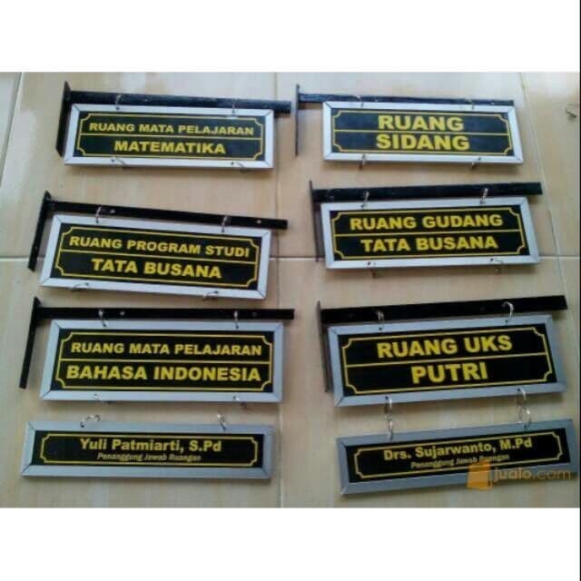 Sign Board Gambar Papan Gantung Kelas Nama Ruangan (Akrilik)