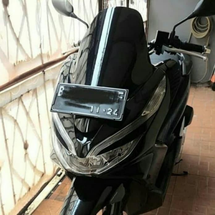 Windshield / Visor / Winsil PCX Model Tinggi Import Premium