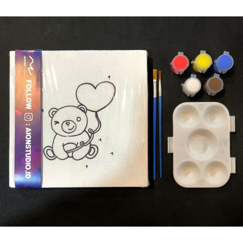 

canvas Bear
