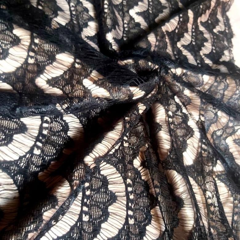 Kain Brokat Lace / Bahan Tile Brukat Renda Warna Hitam