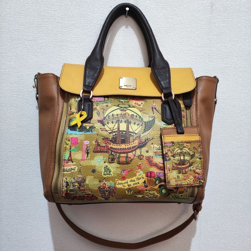 Preloved Tas Wanita Sling bag, Crossbody bag dan Hand bag BRERA ART FEVER