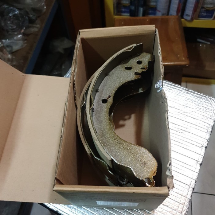 Kampas rem belakang Grand Max Luxio Original