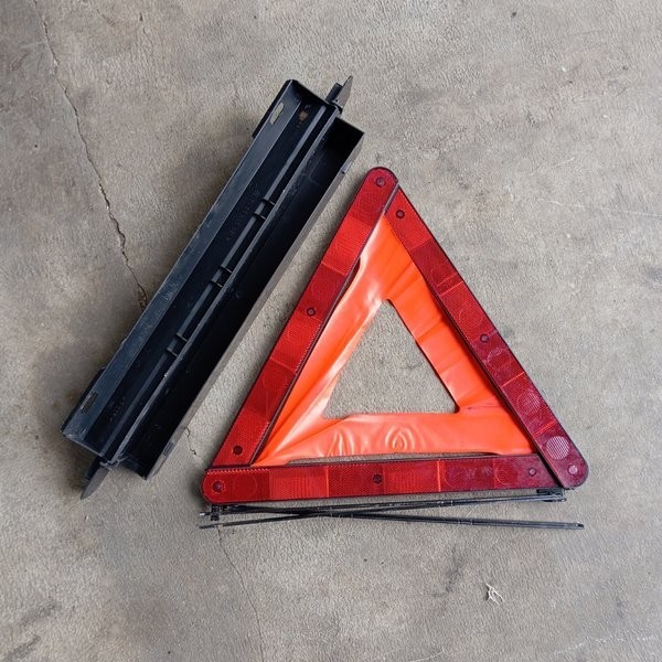 Original Segitiga Pengaman Darurat Mercy A140 A160 W168 Ori Mercedes-Benz #Termurah #Terbaik