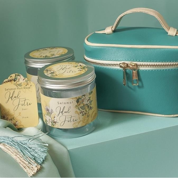 

Eksklusif Dan Terbatas!!! Paket Hampers Mewah Lebaran Tas Souvenir Myrrahlook