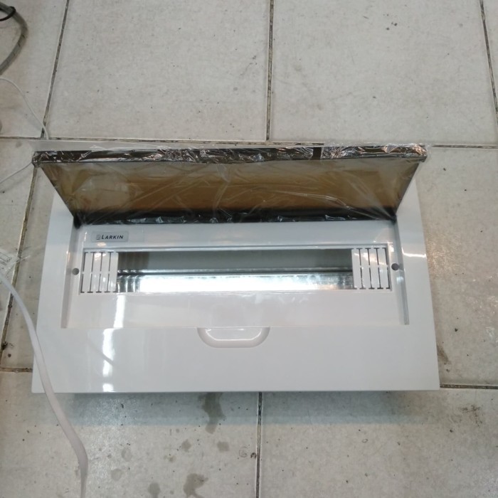 Box Mcb 18 Group Inbow Larkin