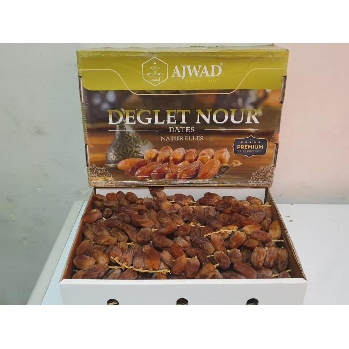 

Kurma Tunis Tangkai 5Kg Kurma Tangkai Deglet Nour Date Premium