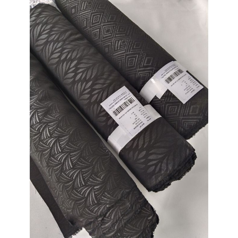 kain embos jetblack wolfis premium meteran