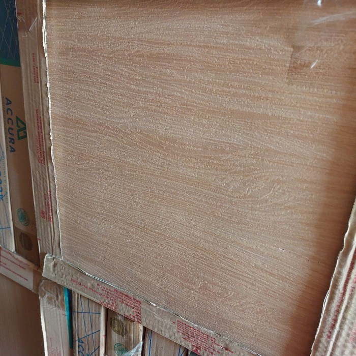 Keramik 40x40 MOTIF KAYU / URAT KAYU / KAYU ORIGINAL WOOD autenchic