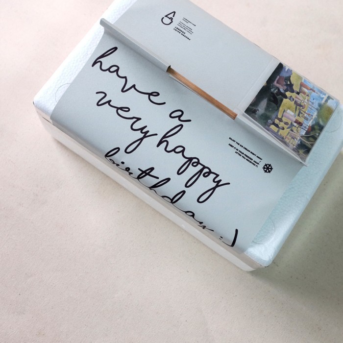 

Comeagain - Birthday Boxset ( 8 cups of ice cream + birthday candles )