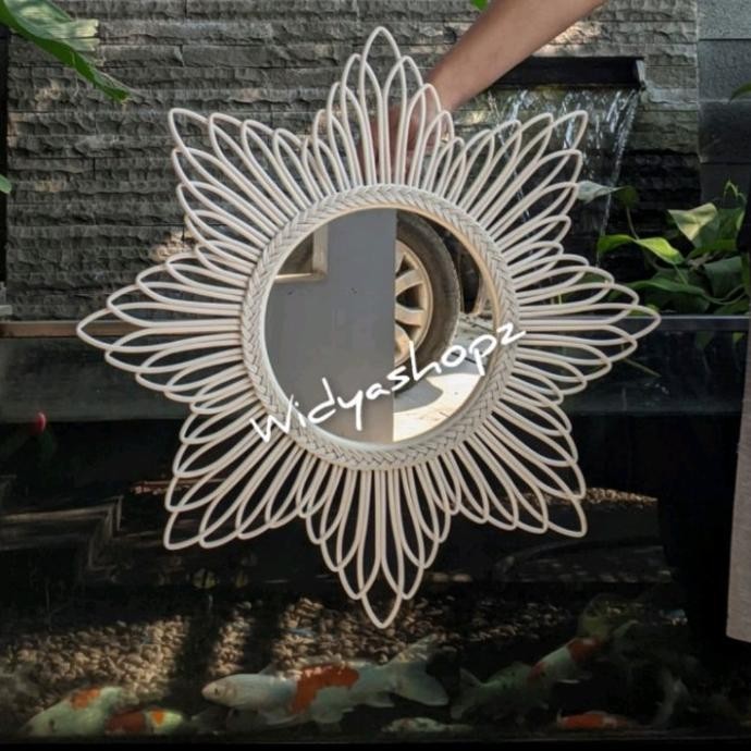 kaca cermin rotan sintetis hiasan dinding kerajinan furniture unik