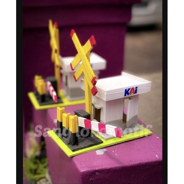NEW MINIATUR MAINAN PALANG PINTU KERETA API INDONESIA,PALING