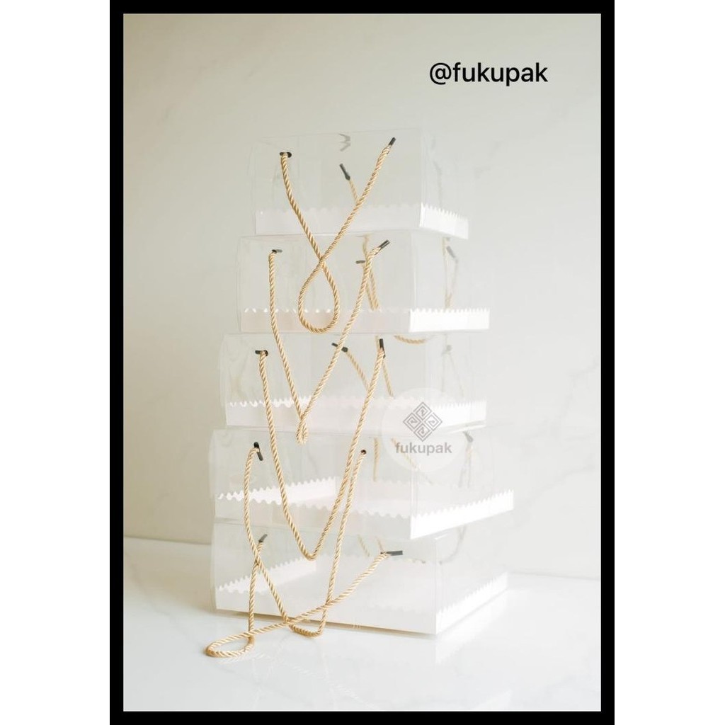 

SALE TERHOTT BOX MIKA TALI TINGGI 10 CM (20PCS) KOTAK TRANSPARAN DUS MIKA KUE NASI READYY
