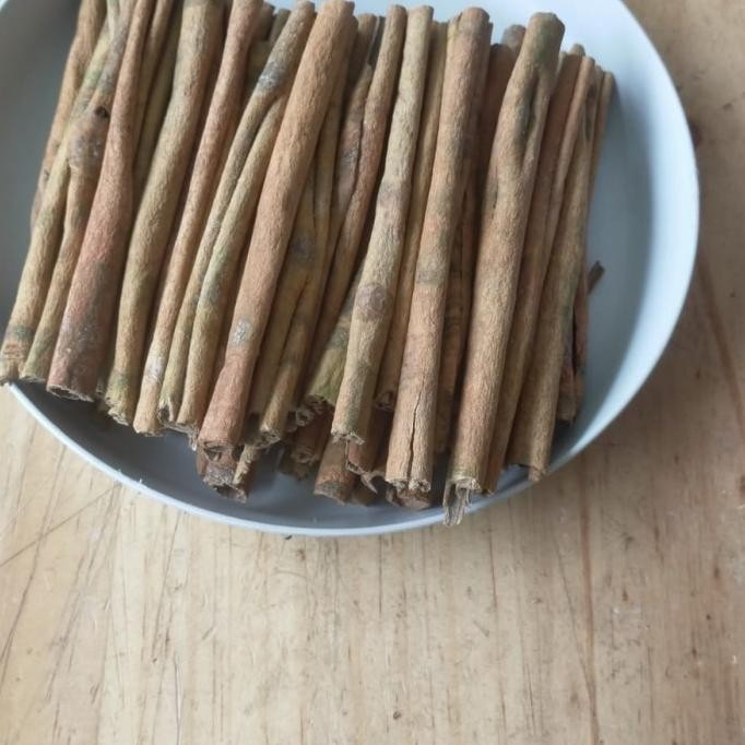 

Kayu manis / cinnamon stick 1kg 1000gram utuh ZM