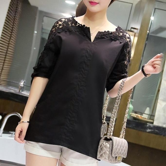 Blus Wanita Casual Lengan Pendek Model Hollow Bahan Lace Warna Putih