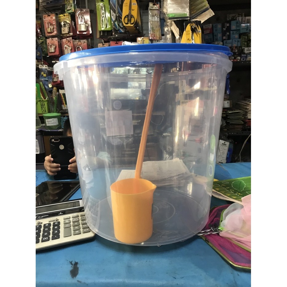 Tempat es buah / toples es