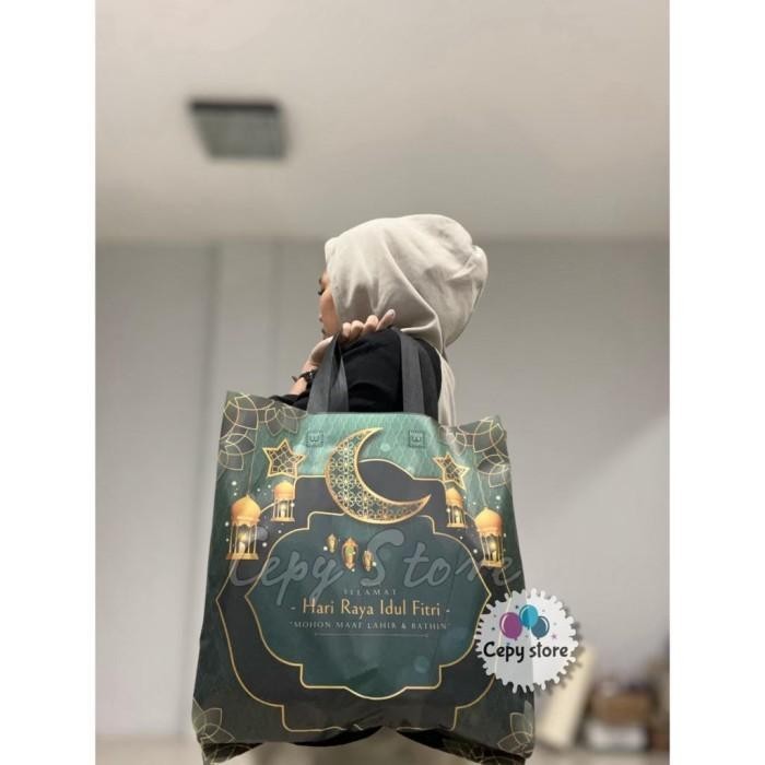 

Tas Souvenir Lebaran / Goodie Bag Idul Fitri / Tas Hampers Laminasi L 030