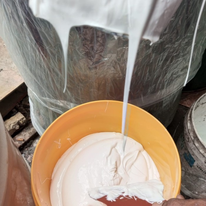 

Bonding Agent Pva/Calbond Super.Kemasan Pail 20Kg.