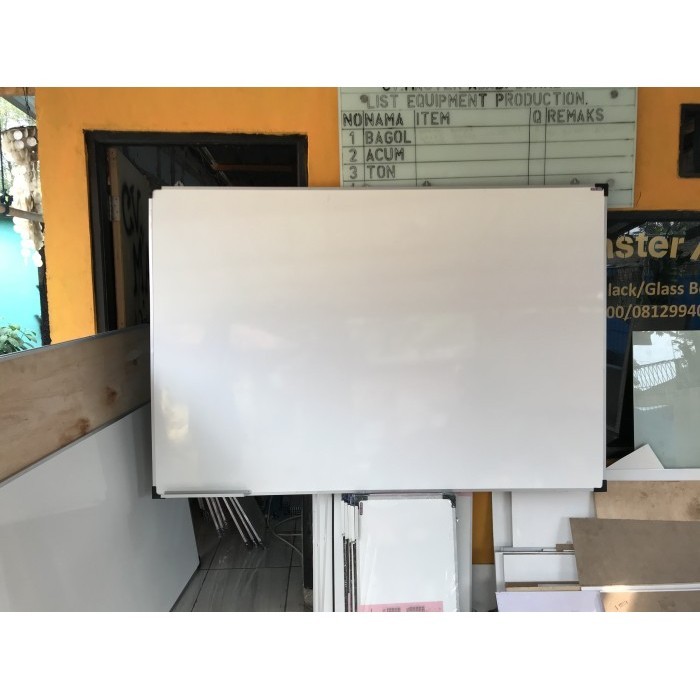 

Whiteboard Gantung 100X200