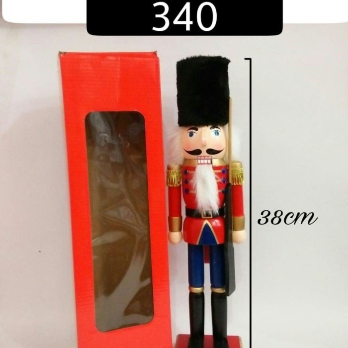 

Nut Cracker 340