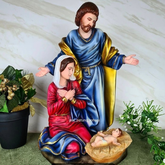 Patung Keluarga Kudus