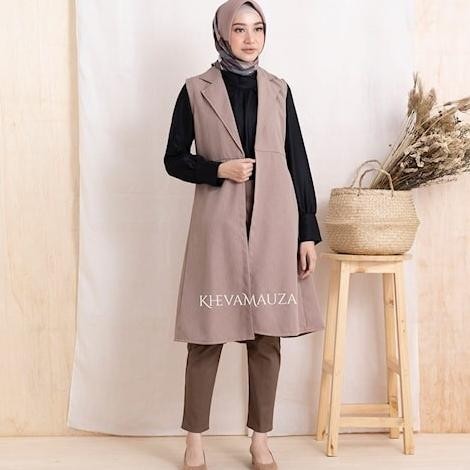 Diminati Outer Cardigan Wanita Tanpa Lengan Kekinian Cantik Luaran Baju Terbaru New 2024