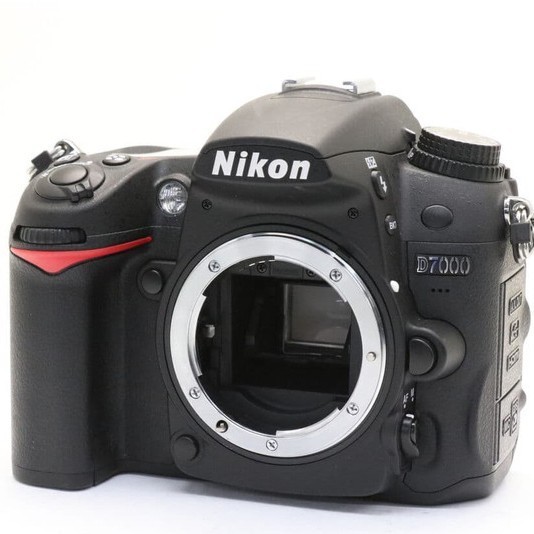 Kamera Nikon D7000 Body Only