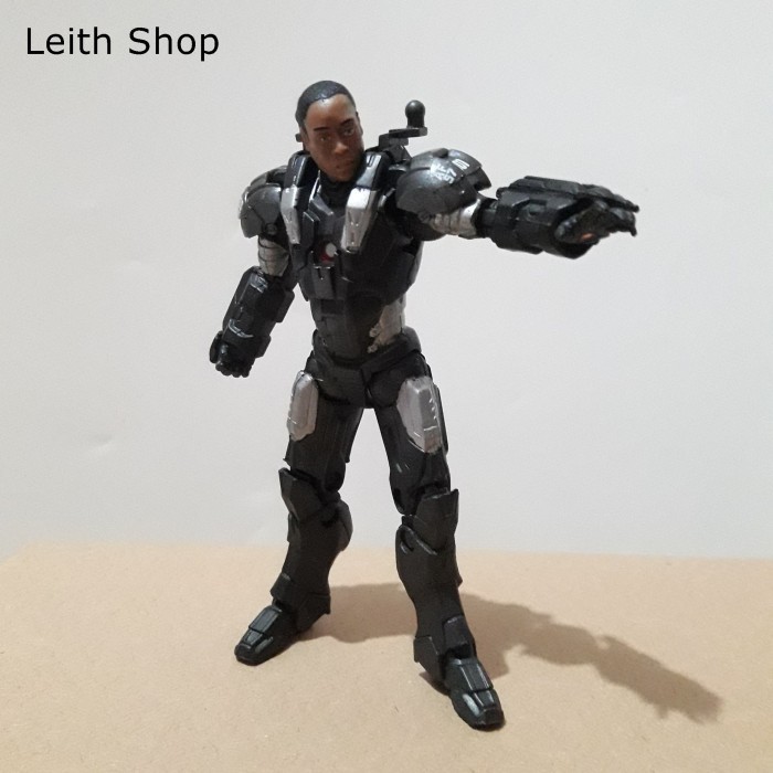 Figure War Machine 3.75 inch inci Marvel Universe The Avengers Ironman