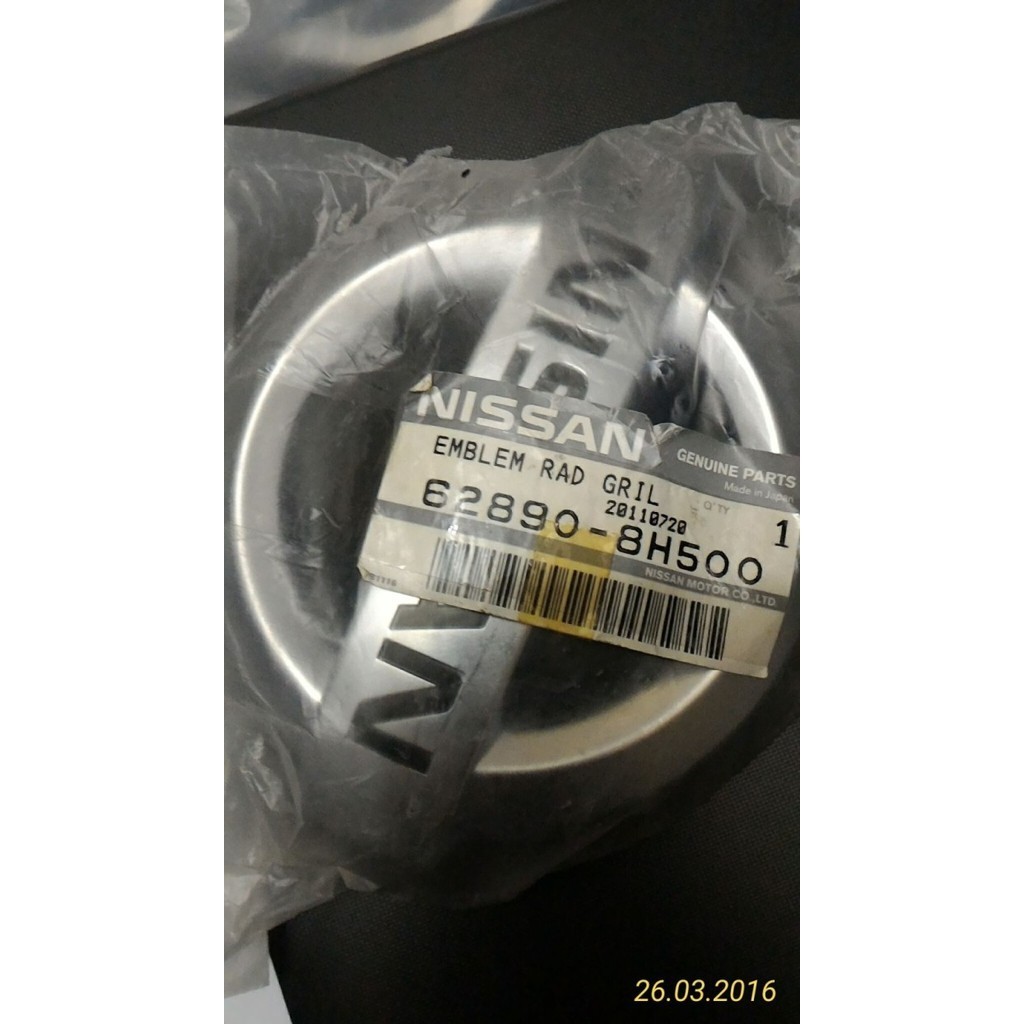 Emblem Grille NISSAN XTRAIL T30 Original Genuine Part