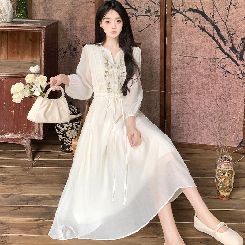 DMNew Chinese Style Retro Ethnic Vacation Style Chic Waist-Tight Slimming Embroidery Dress