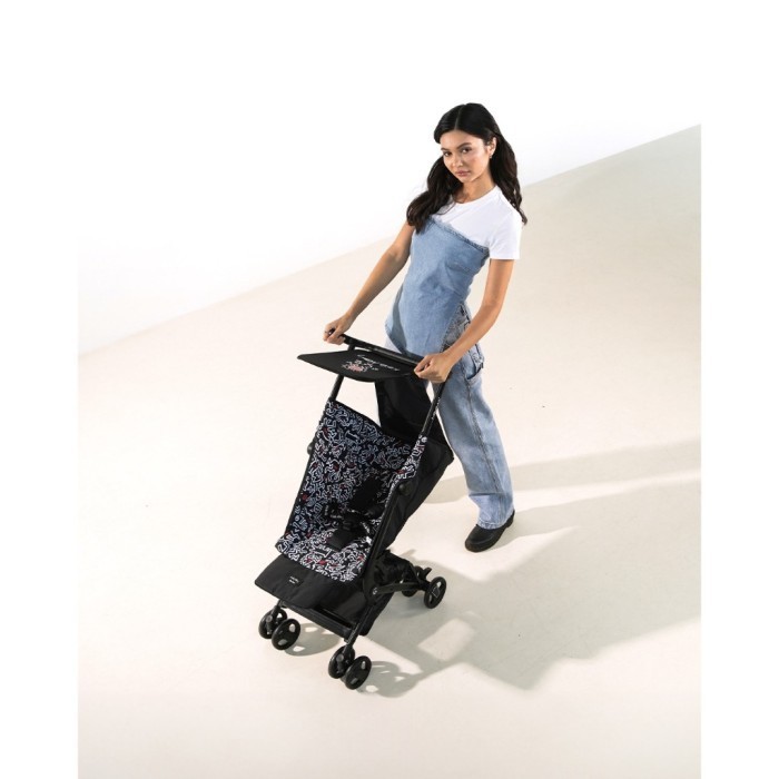 Cocolatte Keith Haring Minima+ Black Stroller