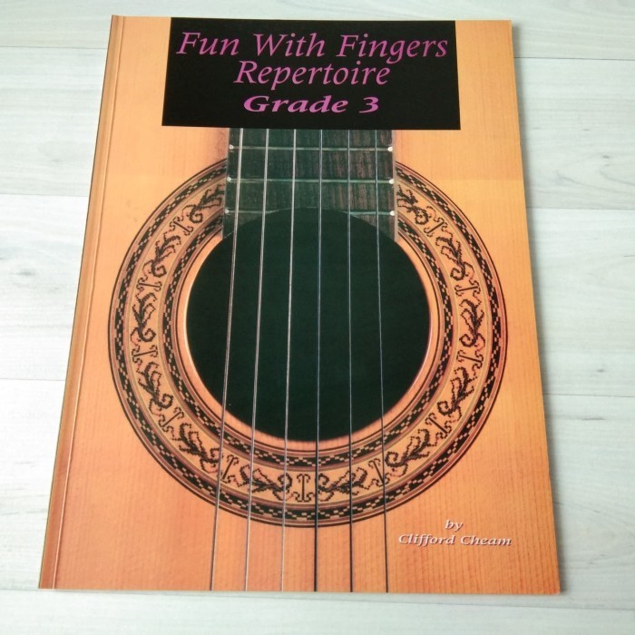 

Fun With Fingers Repertoire Grade 3 Clifford Cheam Buku Lagu Gitar