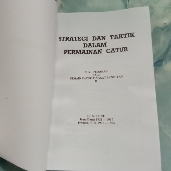 

Strategi Dan Taktik Dalam Permainan Catur Copyan