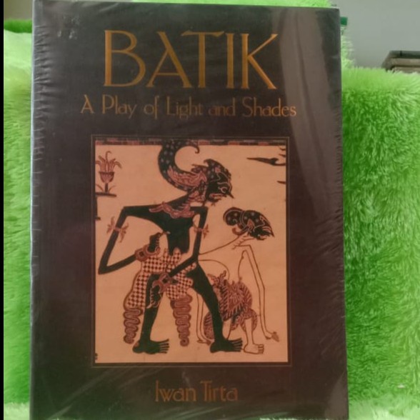 

Bsbuku Batik A Play Of Light And Shades By Iwan Tirta