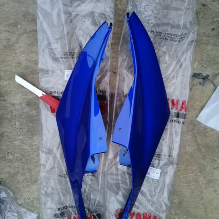 

Cover Body Belakang R 15 R15 Lama Old V2 Kanan Kiri Biru Blue Ori Part