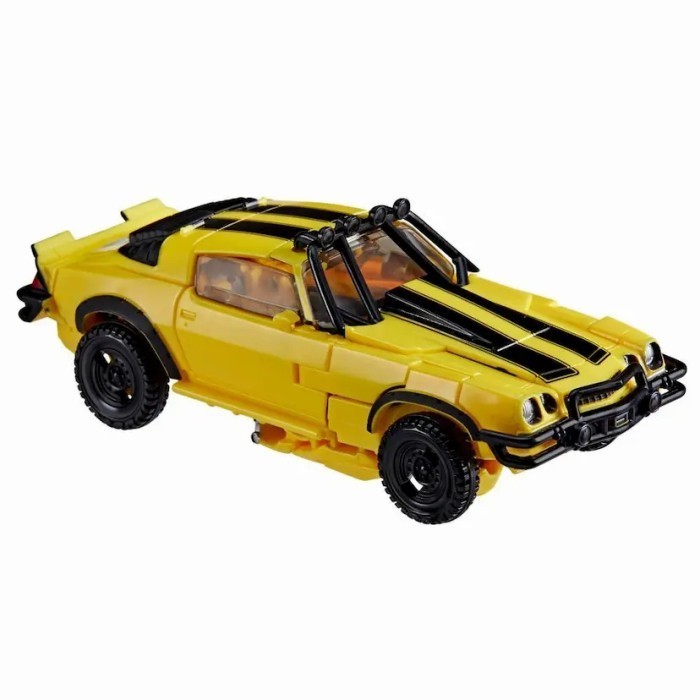 Hasbro, Transformers Studio Series 100 Deluxe Class Bumblebee