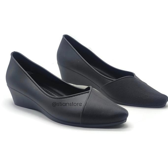 Sepatu Kerja Wanita Wedges Fuhaha