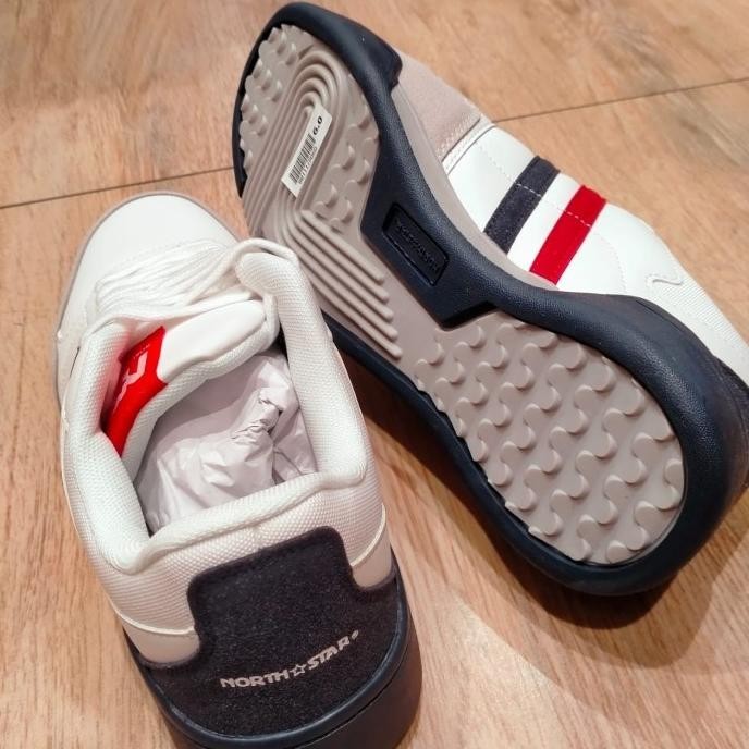 Sepatu Pria Sneakers Tali Bata Original  Benycrumbs
