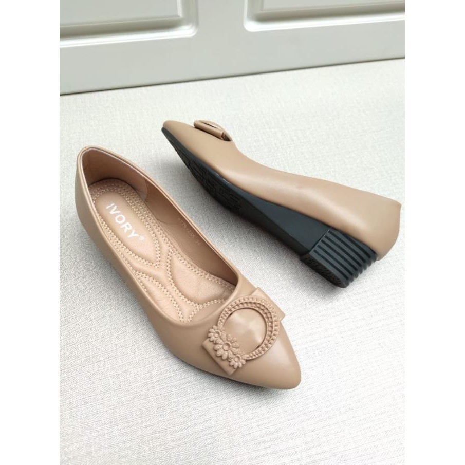Ivory Sepatu Wedges Wanita Import 9676-255