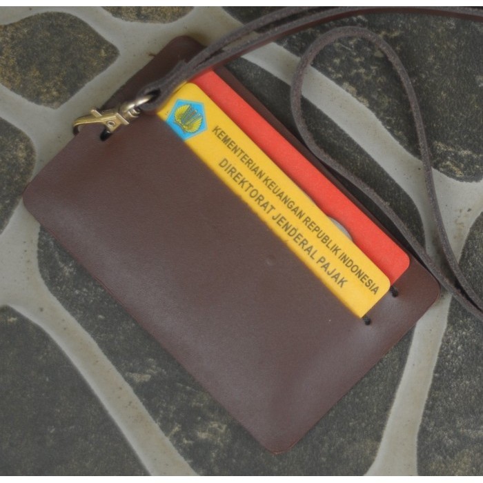 

BARANG TERLARIS Gantungan Id Card Holder Name Tag Kartu Nama Kulit Karyawan