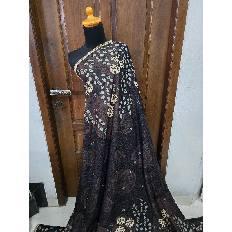 Kain Rayon Viscose Motif Pinggiran Bunga Daun Serian 2 Warna
