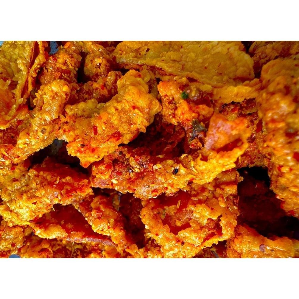 

POI 1/2 kg - KULIT AYAM CRISPY PEDAS DAUN JERUK - KERIPIK KULIT AYAM TERLARIS