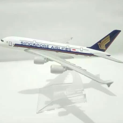 Pesawat Mainan Singapore Airlines