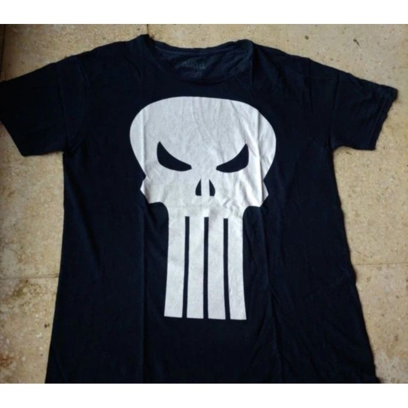 Kaos T-shirt Marvel Mad Engine Punisher