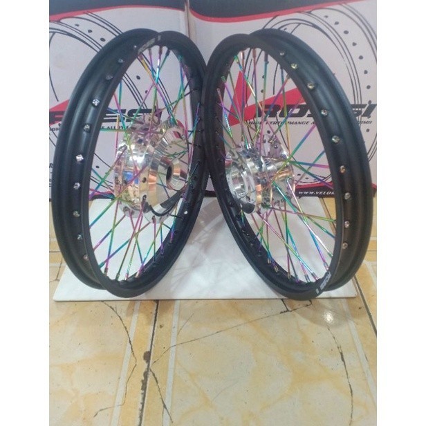 VELG JARI JARI RING 17 140-160-185 MERK ROSSI UNTUK MOTOR VARIO150 NEW